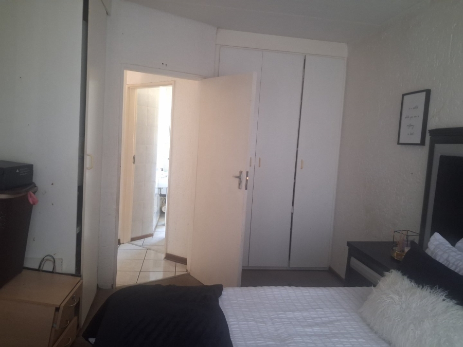 To Let 1 Bedroom Property for Rent in Pellissier Free State